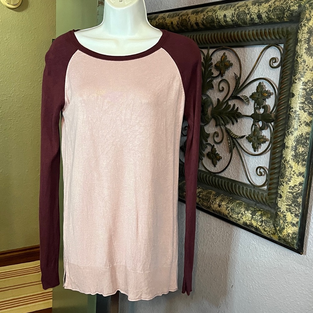Pretty Becool  2 Tone  Burgundy/ Pink Viscose  Scoop Neck Sweater Sz S